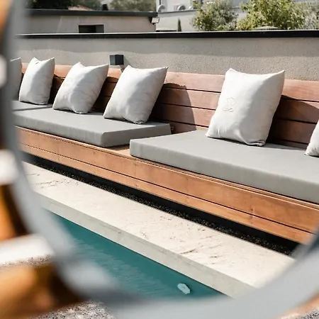 D'or Les Anges Les Angles (Gard)