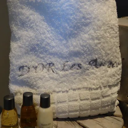 D'or Les Anges Frühstückspension Les Angles (Gard)